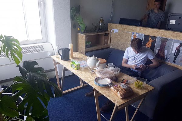 EmberGlitch_Office_02